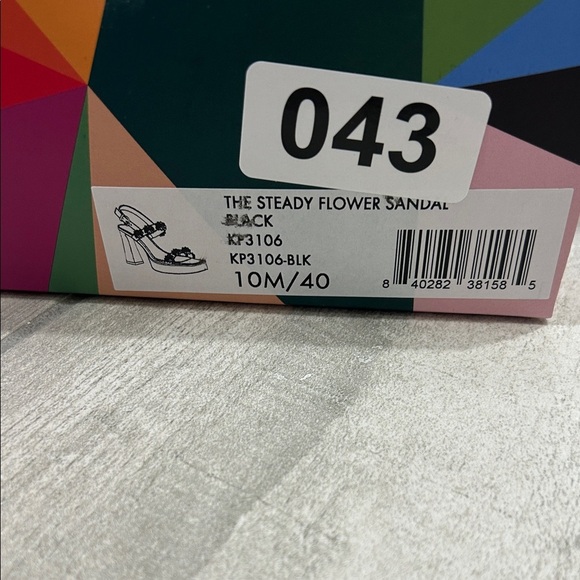 NWT Katy Perry Collections The Steady Flower Black Heels - Picture 2 of 6